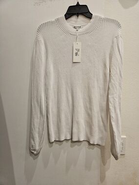 Women's White Ribbed Long-Sleeve Crewneck Top